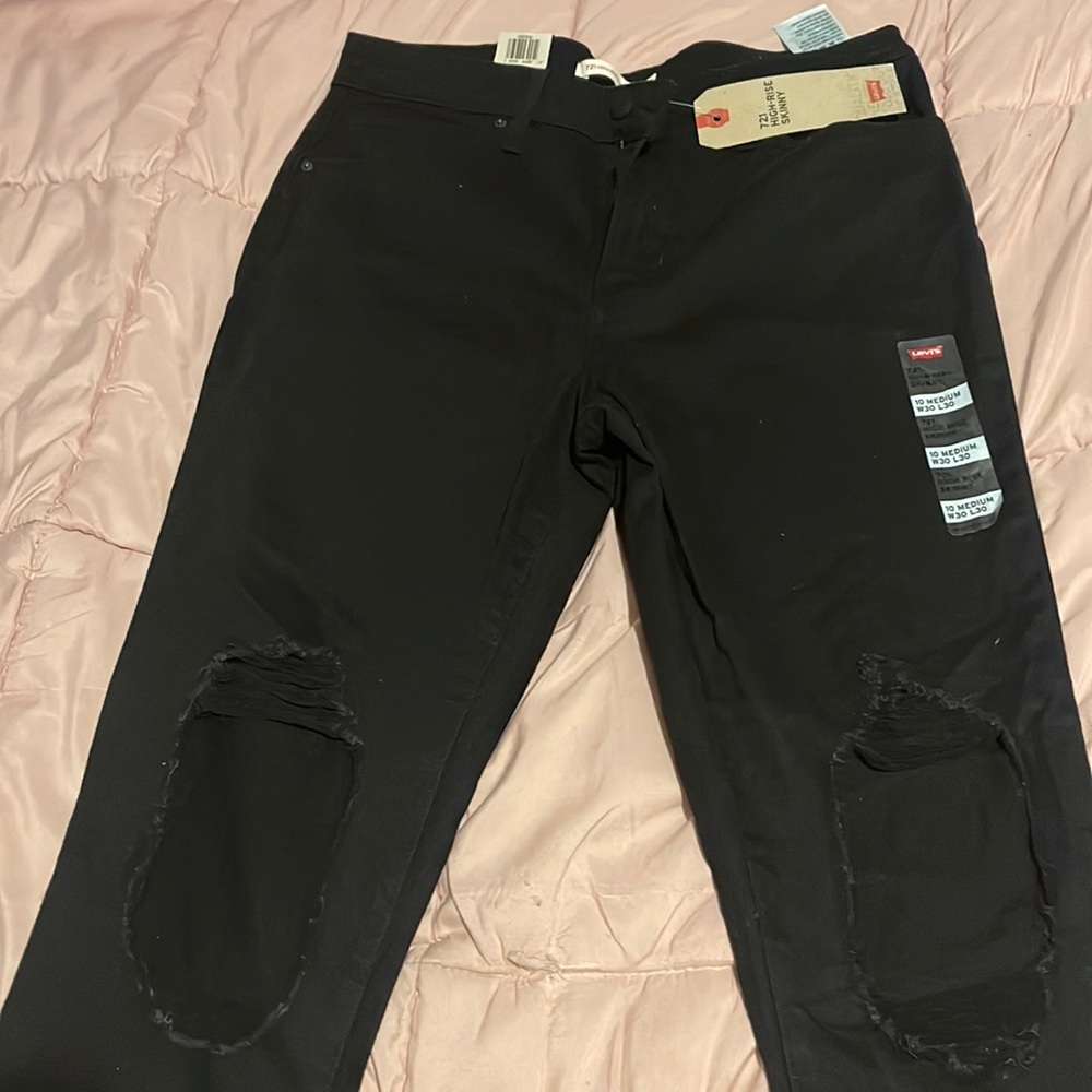 High rise destroyed skinny jeans